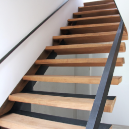 Construire un Escalier de Secours Conforme aux Normes Albi